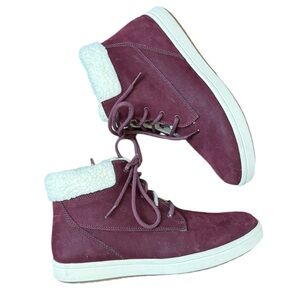 CLOUDSTEPPERS by Clarks Step Glow Jay Burgundy size 9.5